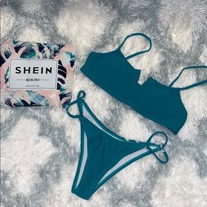 V wired ring linked tanga bikini